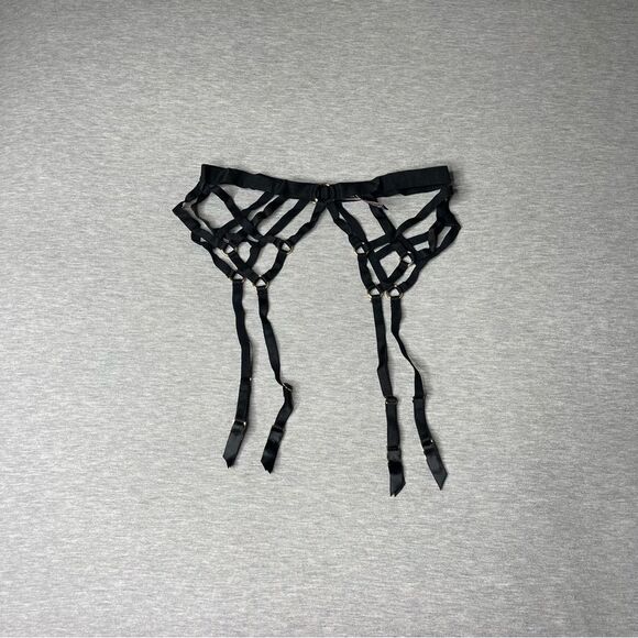 Victoria's Secret Very Sexy Black Strappy Garter Belt - Picture 8 of 8